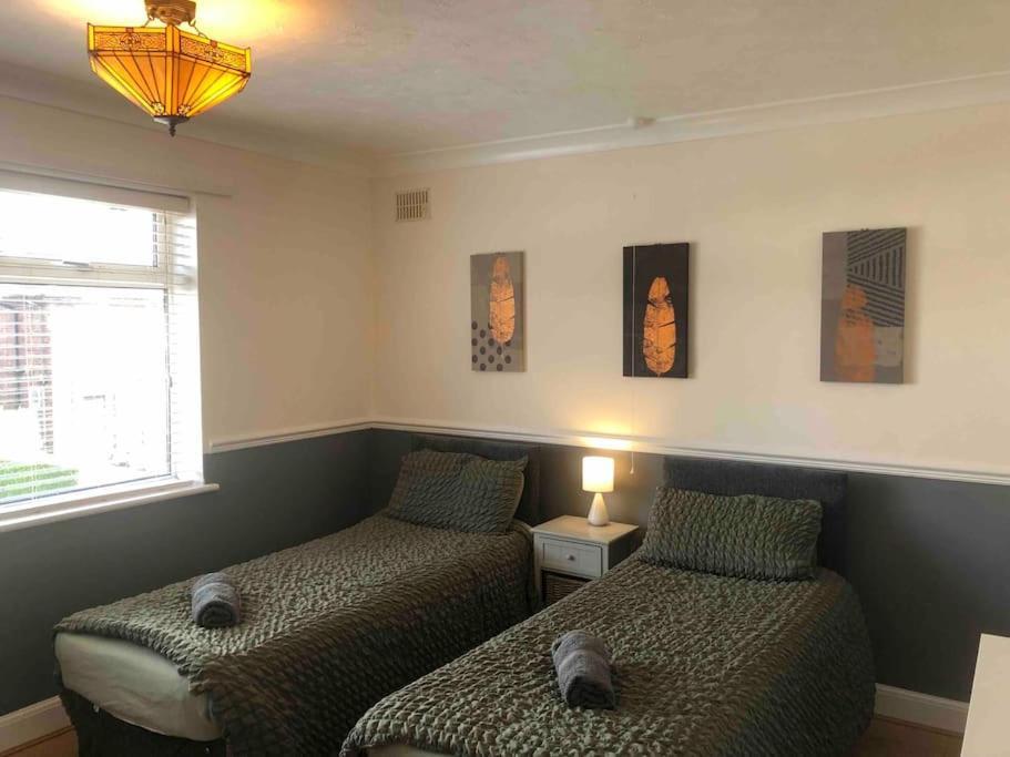 29 Comfort House 2 Bedroom Townhouse With Parking Scunthorpe Eksteriør billede