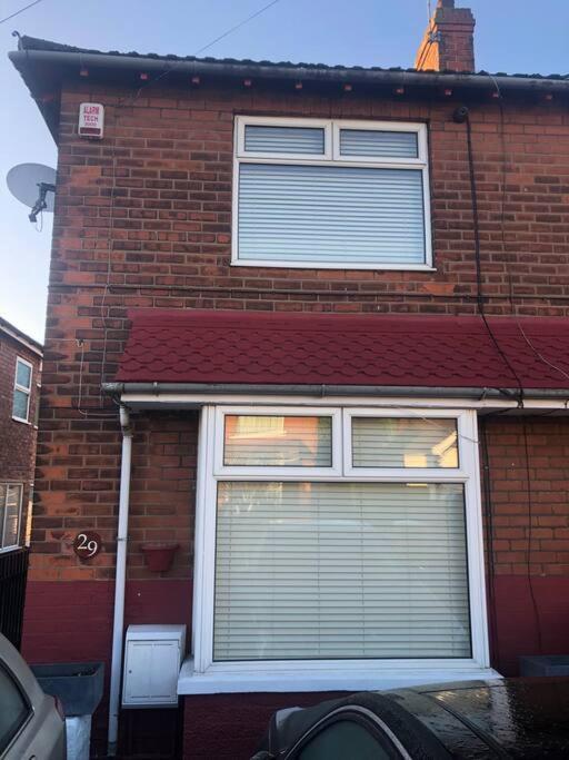 29 Comfort House 2 Bedroom Townhouse With Parking Scunthorpe Eksteriør billede