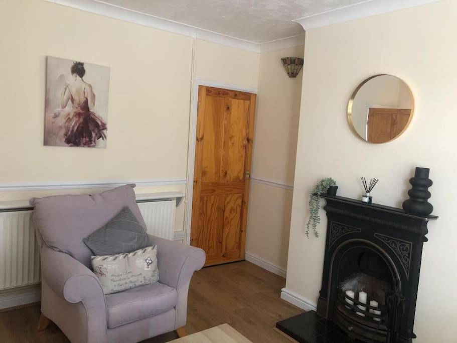 29 Comfort House 2 Bedroom Townhouse With Parking Scunthorpe Eksteriør billede