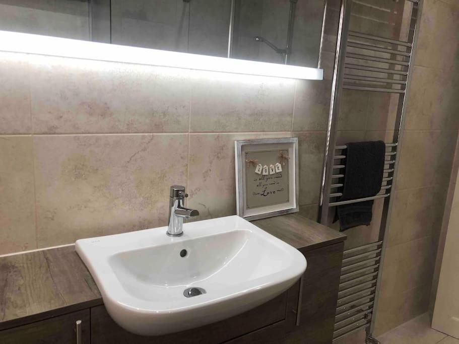 29 Comfort House 2 Bedroom Townhouse With Parking Scunthorpe Eksteriør billede